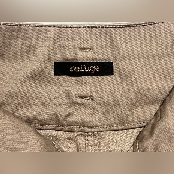 Refuge Women's Mauve High Waisted Button Up and Zipper Shorts Size 0 - Picture 10 of 15